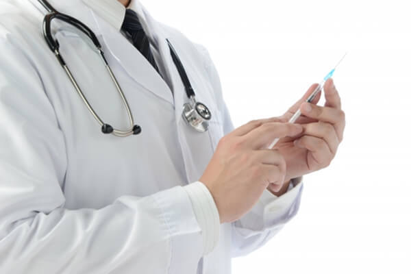 薄毛治療で注射はおすすめ？AGA治療の注射の効果について