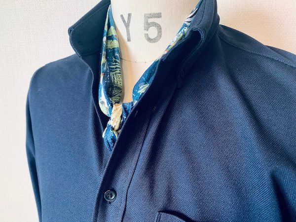 モテる男の１万円服装術２０２００９２３／２シルクスカーフ使用例