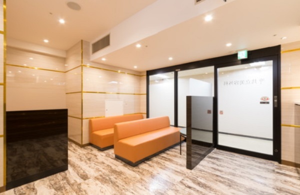 共立美容外科横浜院の内観