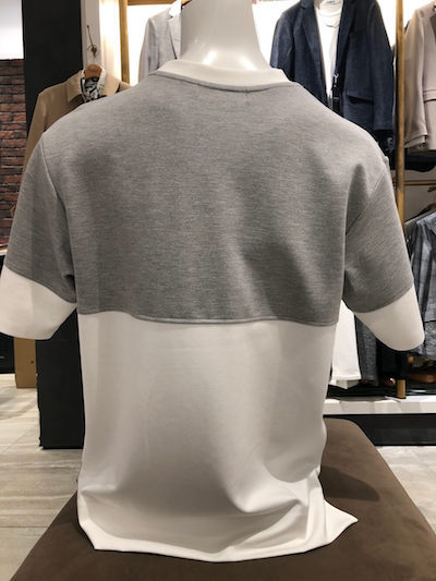 モテる男の１万円服装術２０２１０５１２／Tシャツ_バックスタイル